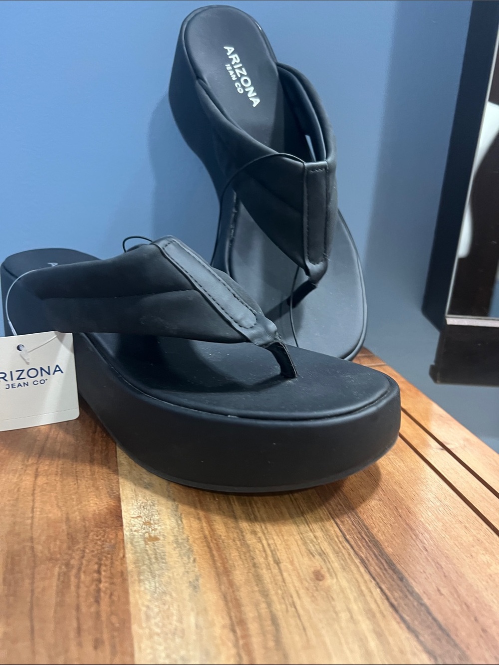 Arizona Jean Company Black Platform Thong Sandals